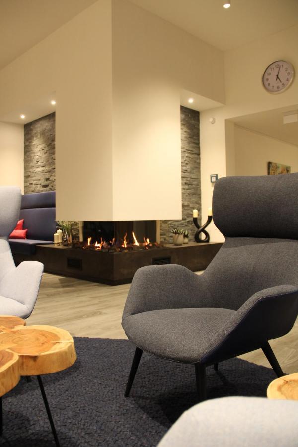 Art & Galerie Hotel Lenz Plauer See Fuenfseen Kültér fotó